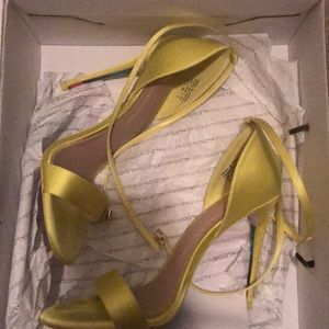Yellow Green heels